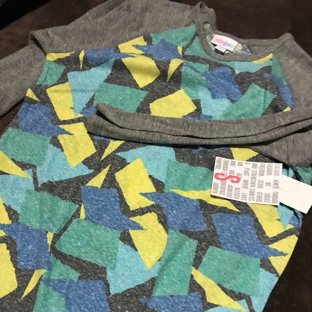 Lularoe Randy tee NWT size Small